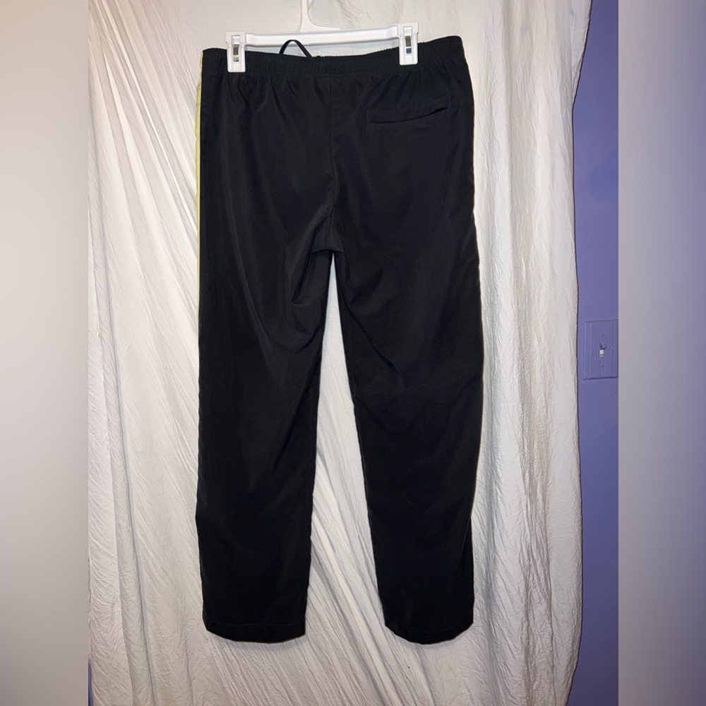 Nike Pants - Picture 3 of 4